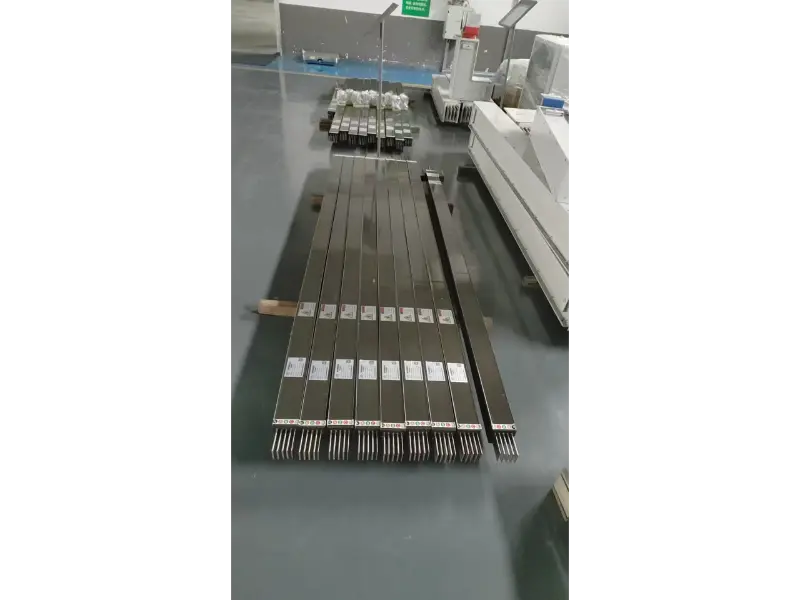 A kínai gyűjtősín-csatornarendszer-gyár IP68-as védelmi termékeket dob ​​piacra a megbízható áramelosztás érdekében extrém környezetben